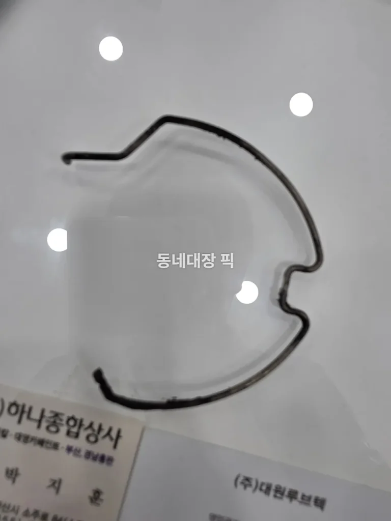 올뉴쏘렌토 인터쿨러 호스 연결부 고정부품 점검 사진