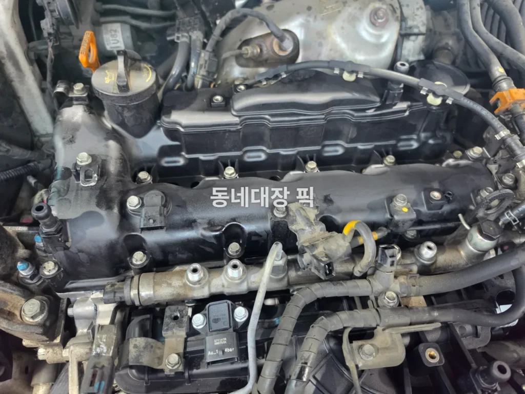▲ 가스켓 작업 후 다시 조립된 로커암 커버