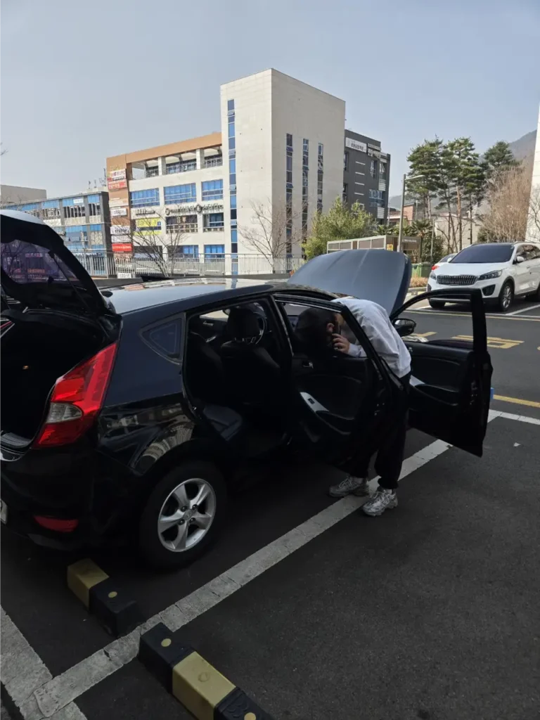헤이딜러 딜러 엔진룸 차량 검수